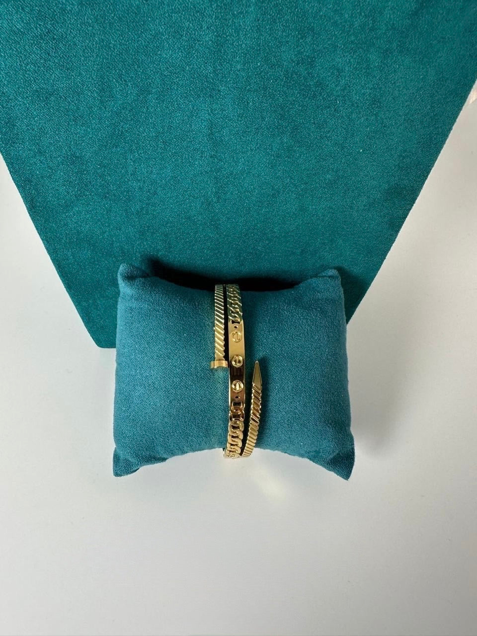 Golden Bracelet Luxe